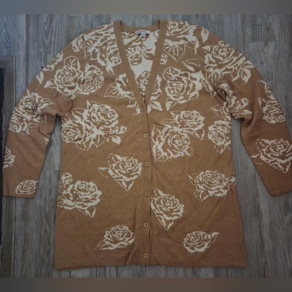 Issac Mizrahi Live! Jacquard Rose Boyfriend Cardigan - Picture 1 of 2